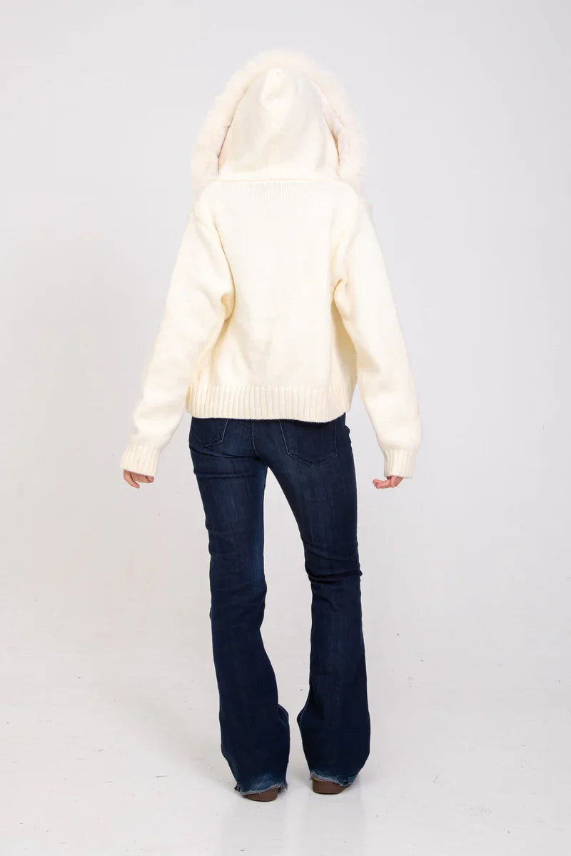 Liora | Chic Cardigan