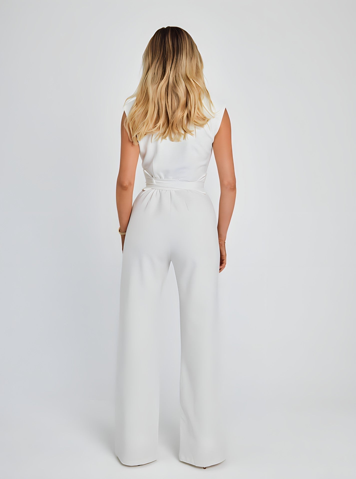 Evy™ l Close-fitting jumpsuit