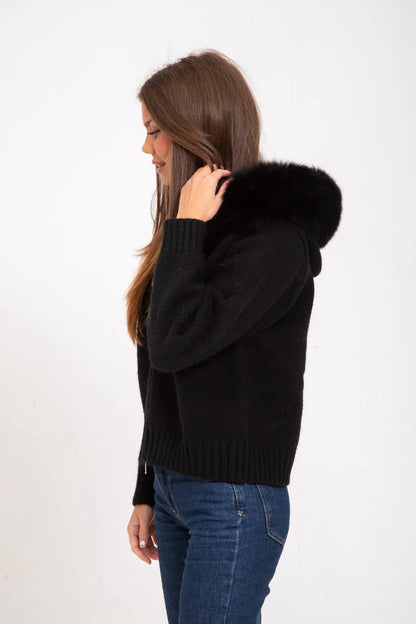 Liora | Chic Cardigan