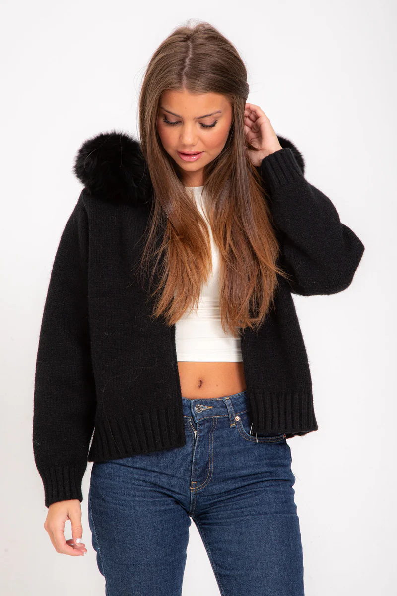Liora | Chic Cardigan